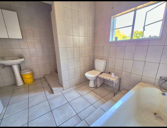3 BEDROOM HOUSE FOR SALE IN DALVIEW